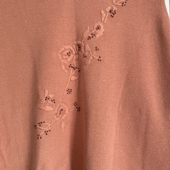 Van Heusen Women’s V-Neck Pullover Vest Sweater embroidered, Size: Large - Picture 6 of 12